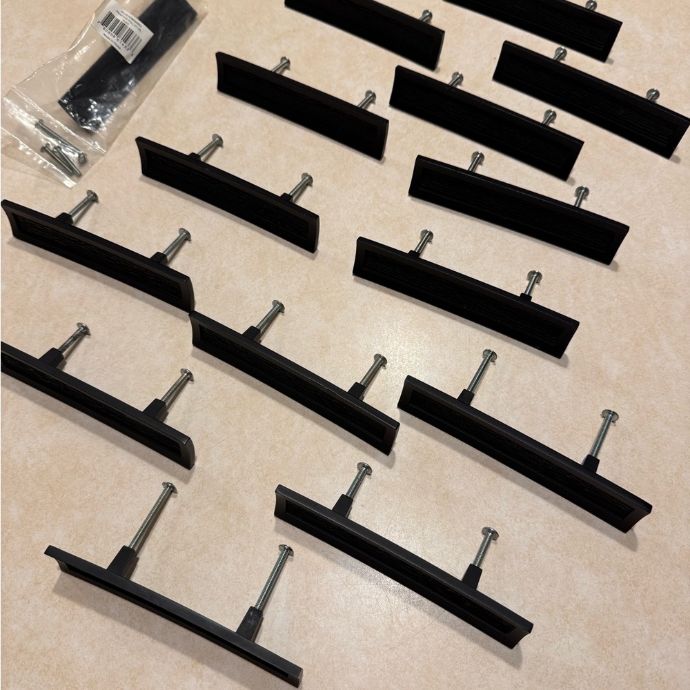 Lot of 15 Atlas Homewares Matte Black Primitive Drawer Pulls #271-BL